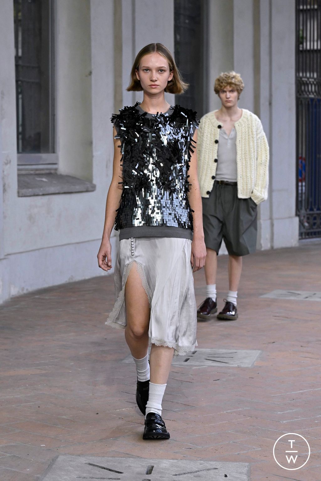Fashion Week Milan Spring/Summer 2025 look 22 from the Onitsuka Tiger collection womenswear