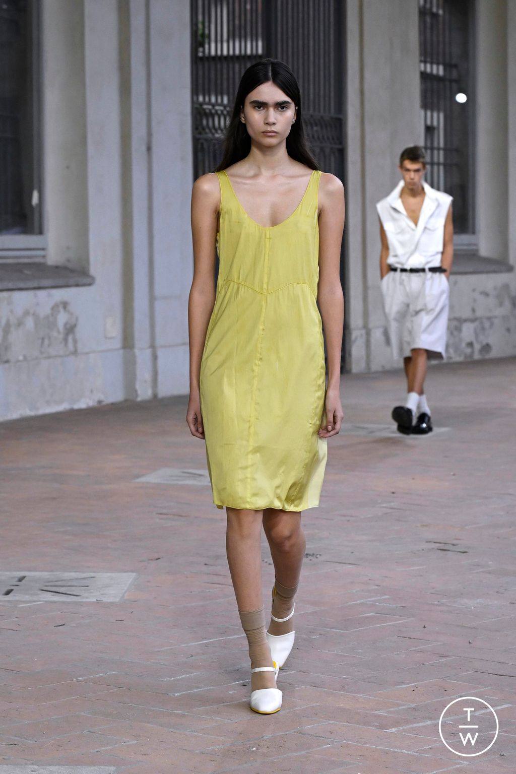 Fashion Week Milan Spring/Summer 2025 look 26 from the Onitsuka Tiger collection womenswear