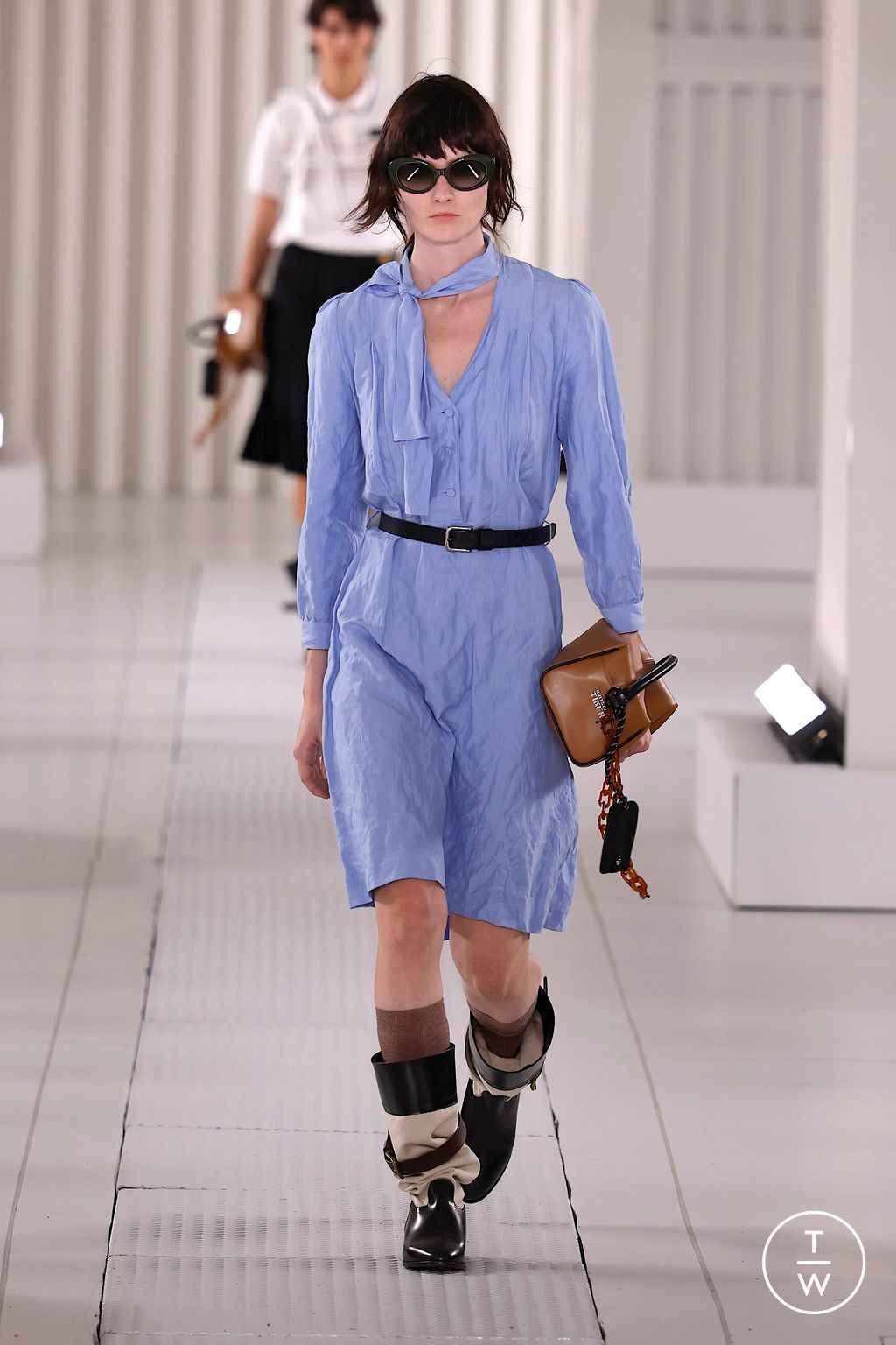 Fashion Week Milan Spring/Summer 2026 look 3 from the Onitsuka Tiger collection womenswear