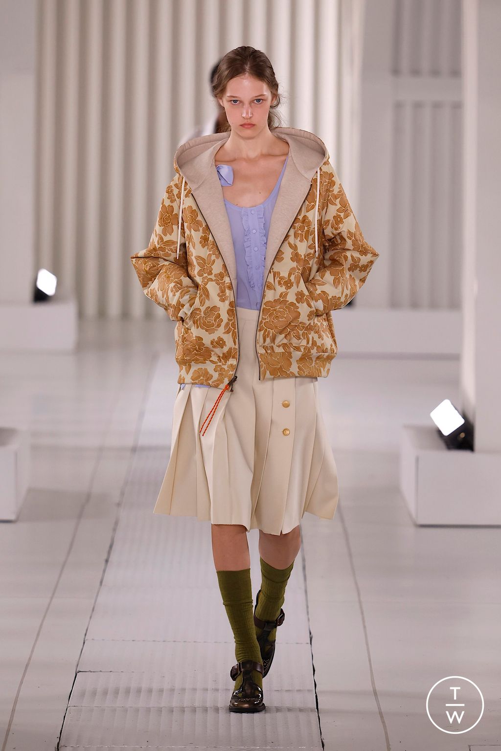 Fashion Week Milan Spring/Summer 2026 look 37 from the Onitsuka Tiger collection womenswear