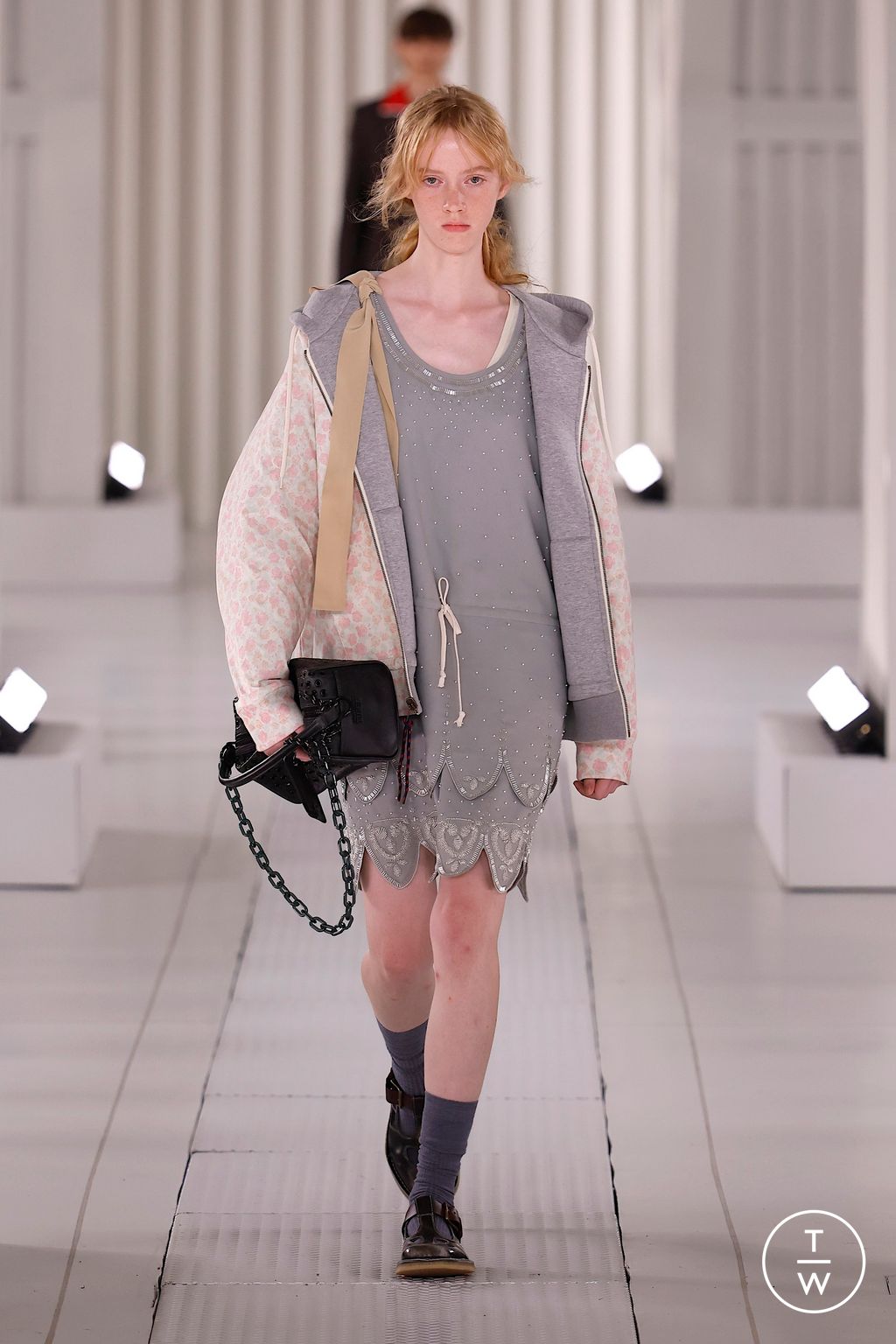 Fashion Week Milan Spring/Summer 2026 look 48 from the Onitsuka Tiger collection womenswear