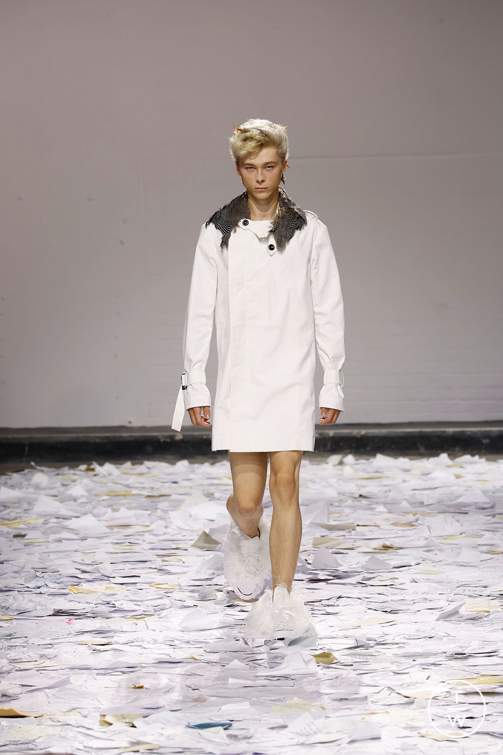 Fashion Week London Spring/Summer 2026 look 19 from the Oscar Ouyang collection womenswear