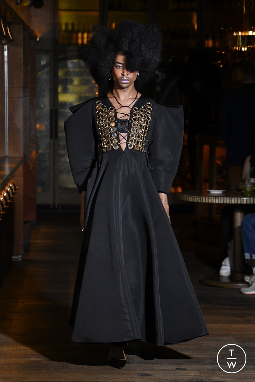 Fashion Week London Spring/Summer 2022 look 38 from the Osman collection womenswear