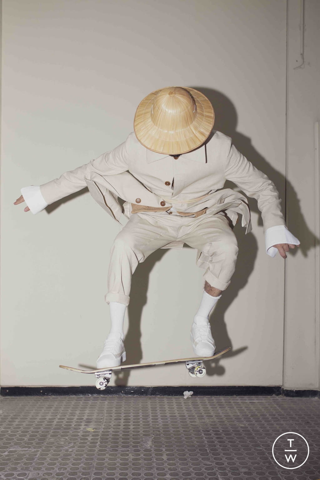Fashion Week Paris Spring/Summer 2022 look 1 from the Oteyza collection menswear