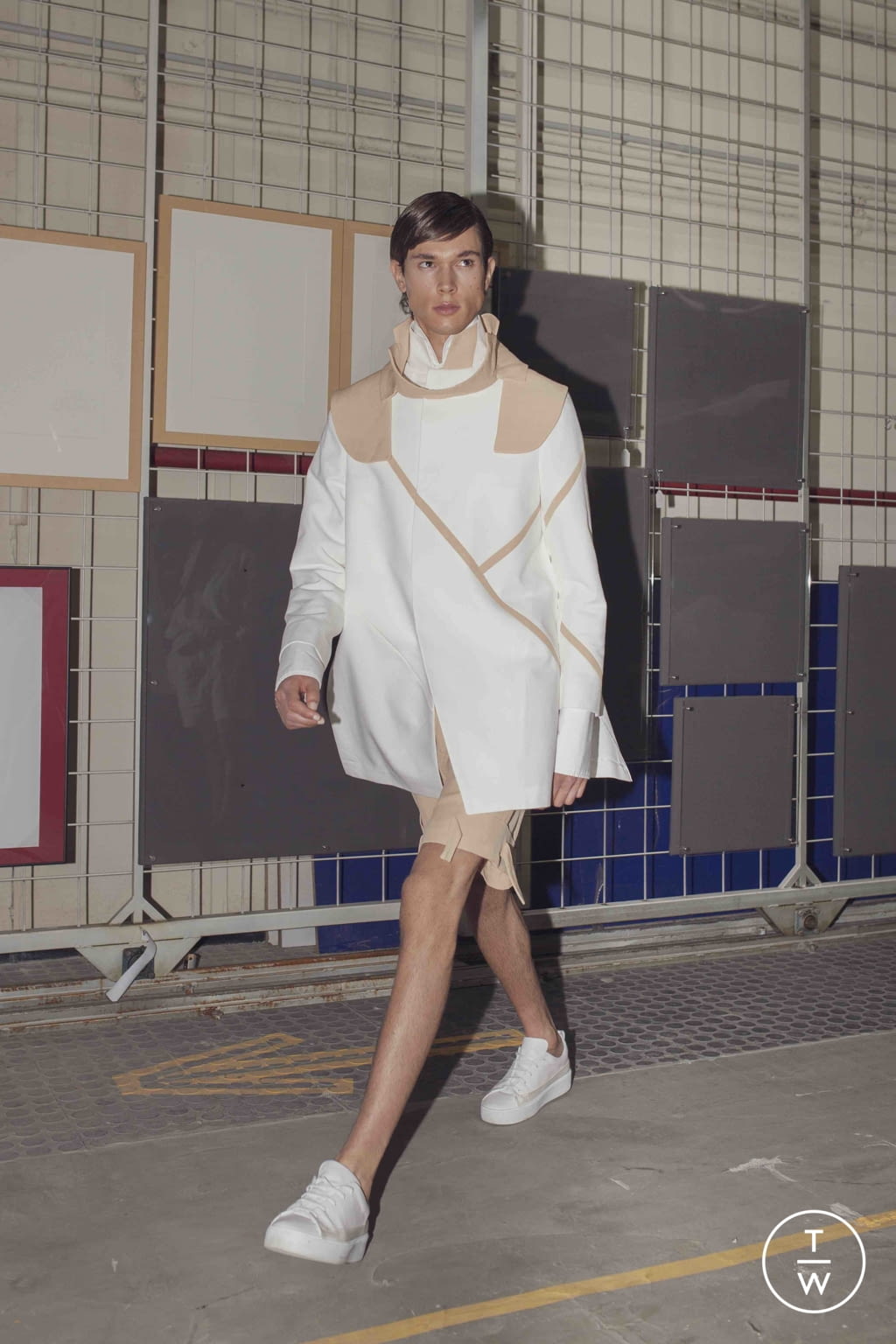Fashion Week Paris Spring/Summer 2022 look 4 from the Oteyza collection menswear