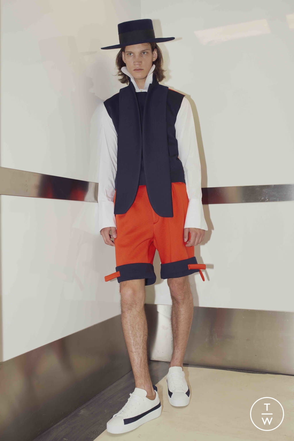 Fashion Week Paris Spring/Summer 2022 look 15 from the Oteyza collection menswear
