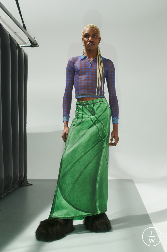 Fashion Week Paris Fall/Winter 2022 look 2 de la collection Ottolinger womenswear
