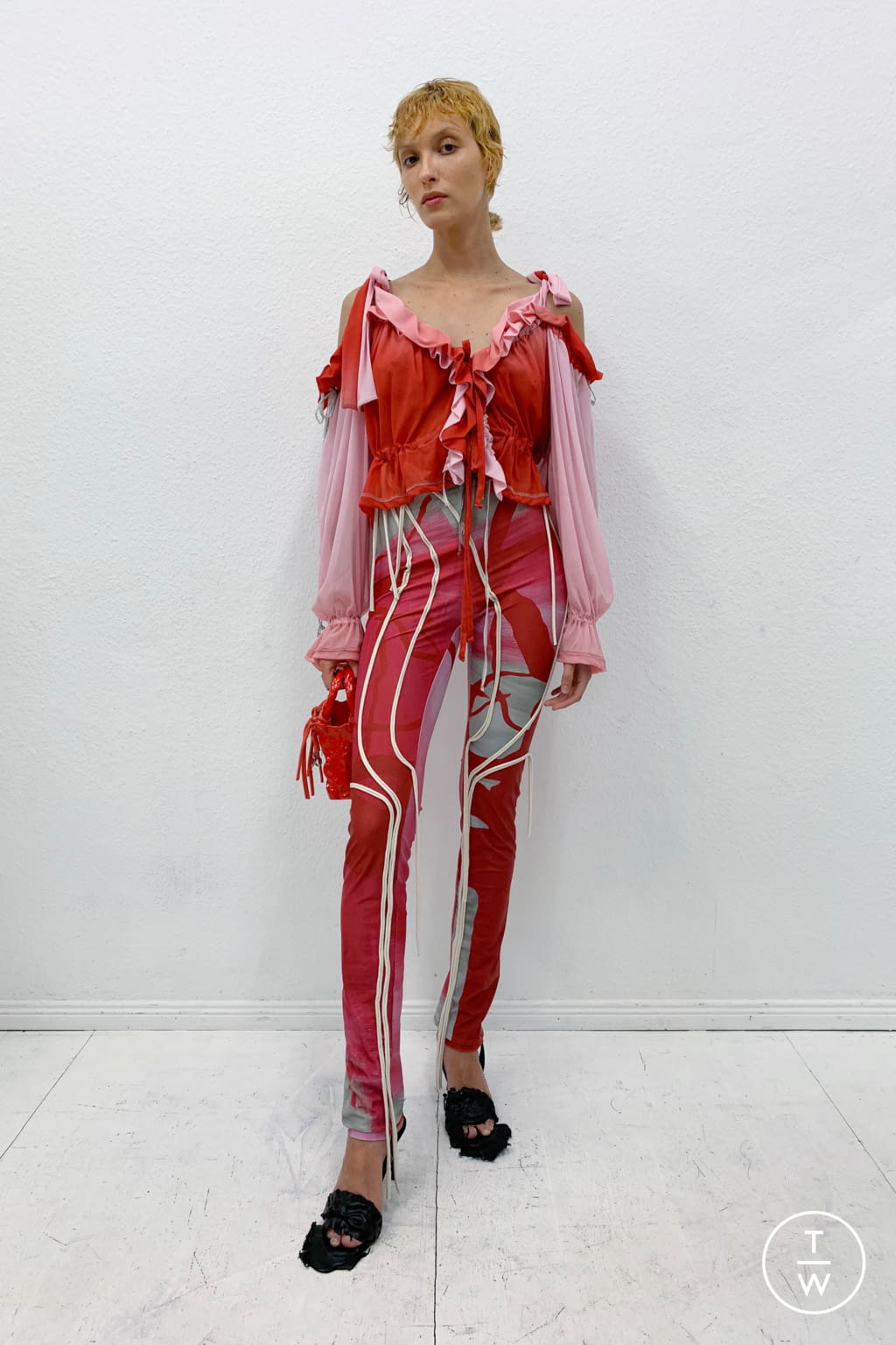Fashion Week Paris Spring/Summer 2021 look 37 from the Ottolinger collection 女装