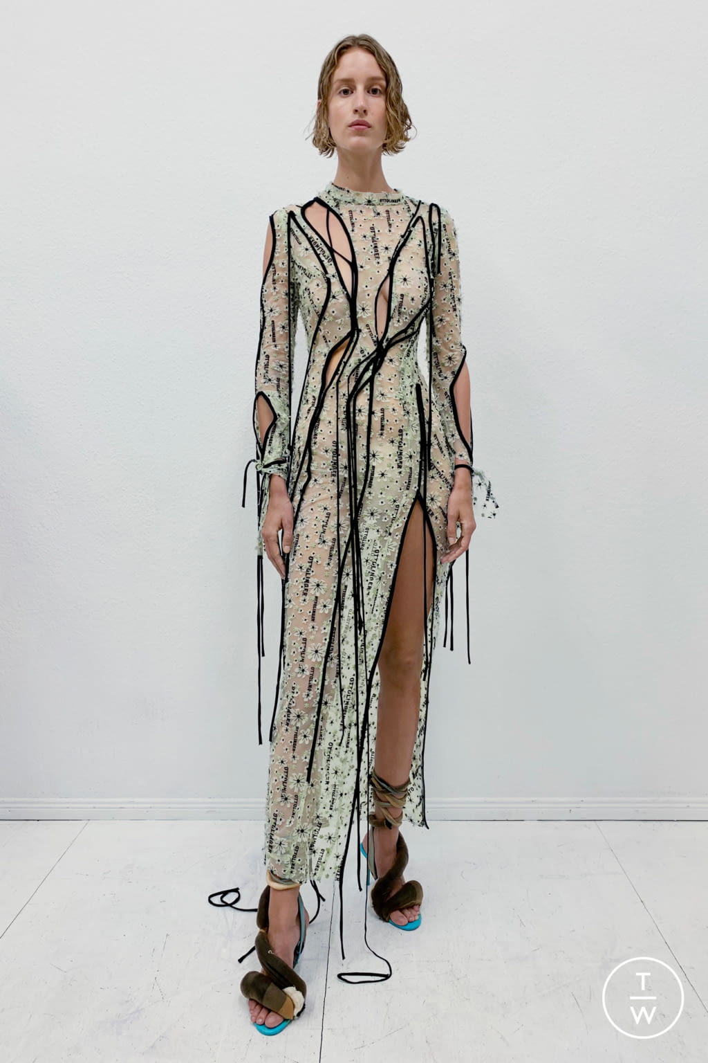 Fashion Week Paris Spring/Summer 2021 look 5 from the Ottolinger collection womenswear