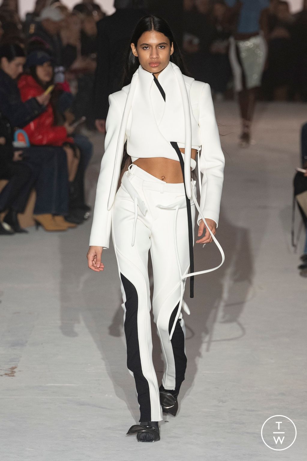 Fashion Week Paris Fall/Winter 2023 look 26 de la collection Ottolinger womenswear