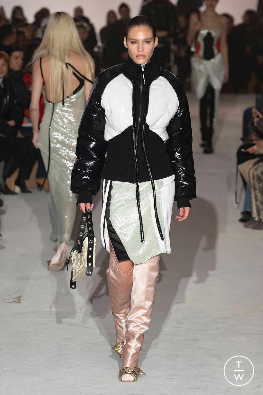 Fashion Week Paris Fall/Winter 2023 look 33 from the Ottolinger collection womenswear