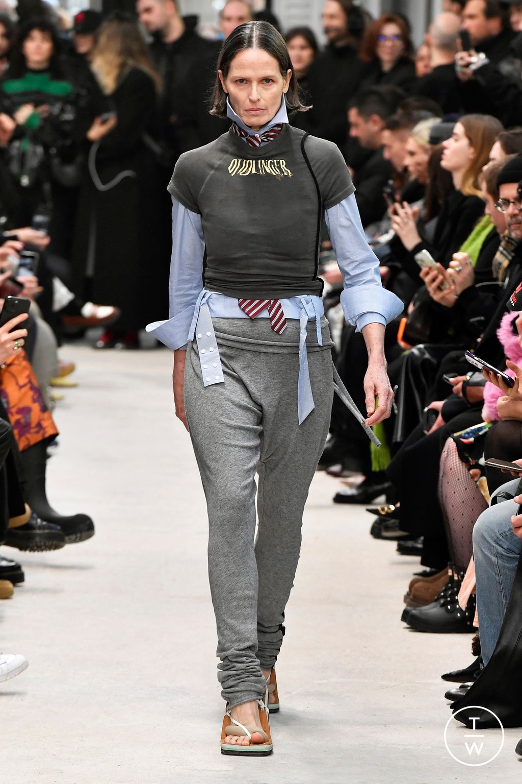 Fashion Week Paris Fall/Winter 2024 look 3 de la collection Ottolinger womenswear