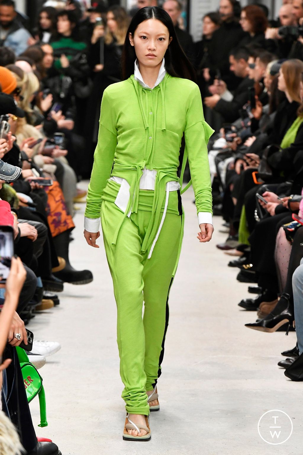 Fashion Week Paris Fall/Winter 2024 look 7 de la collection Ottolinger womenswear