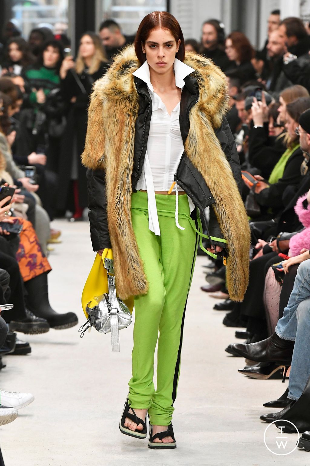 Fashion Week Paris Fall/Winter 2024 look 10 de la collection Ottolinger womenswear
