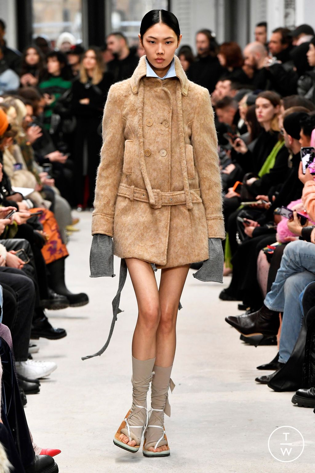 Fashion Week Paris Fall/Winter 2024 look 16 de la collection Ottolinger womenswear
