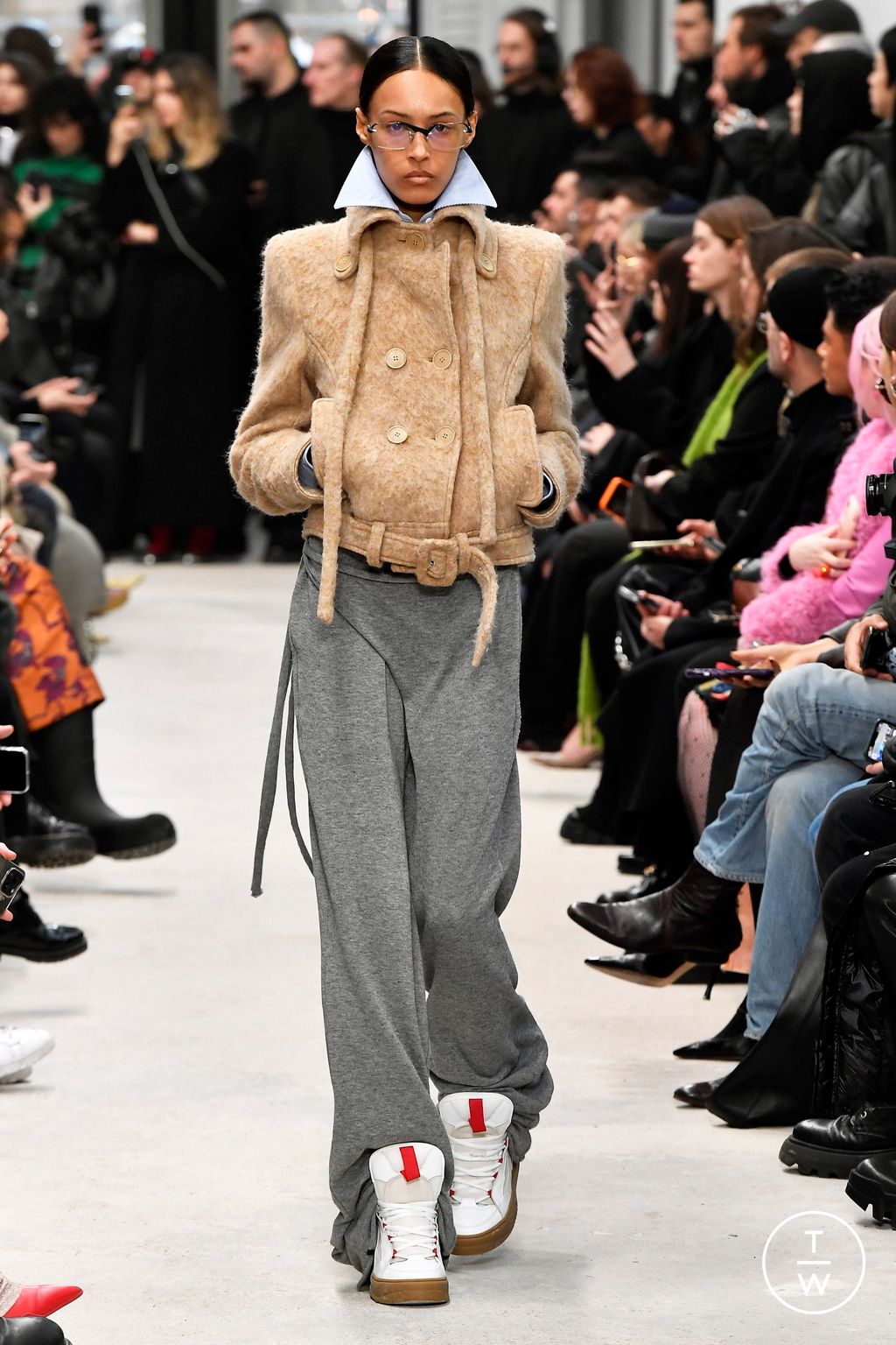 Fashion Week Paris Fall/Winter 2024 look 17 de la collection Ottolinger womenswear