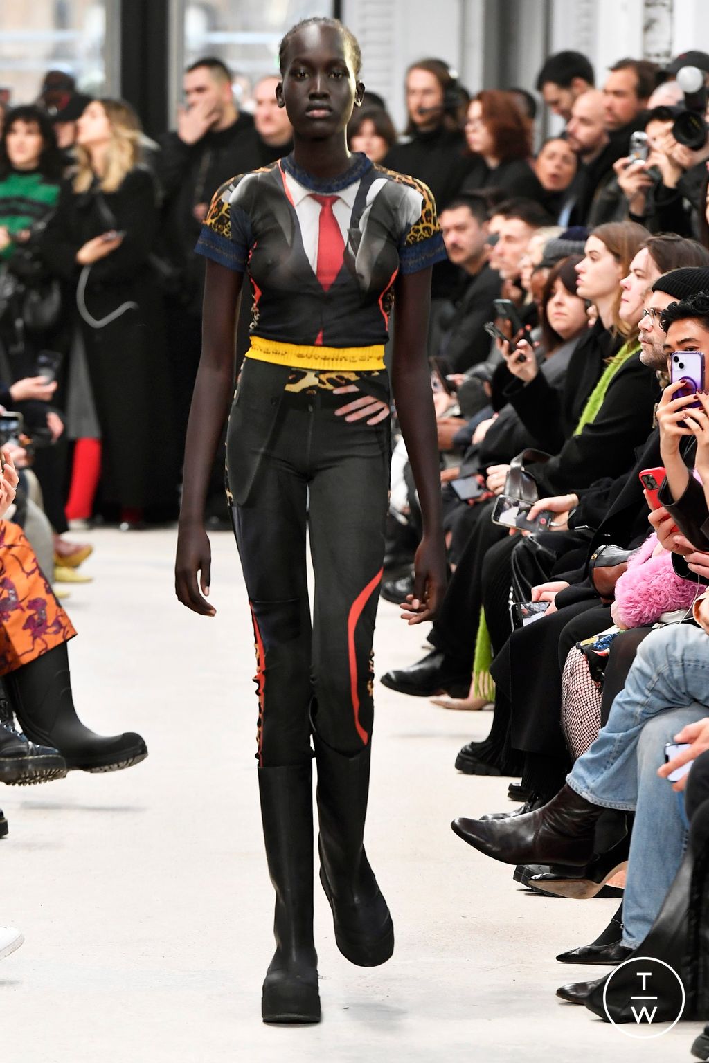 Fashion Week Paris Fall/Winter 2024 look 31 de la collection Ottolinger womenswear