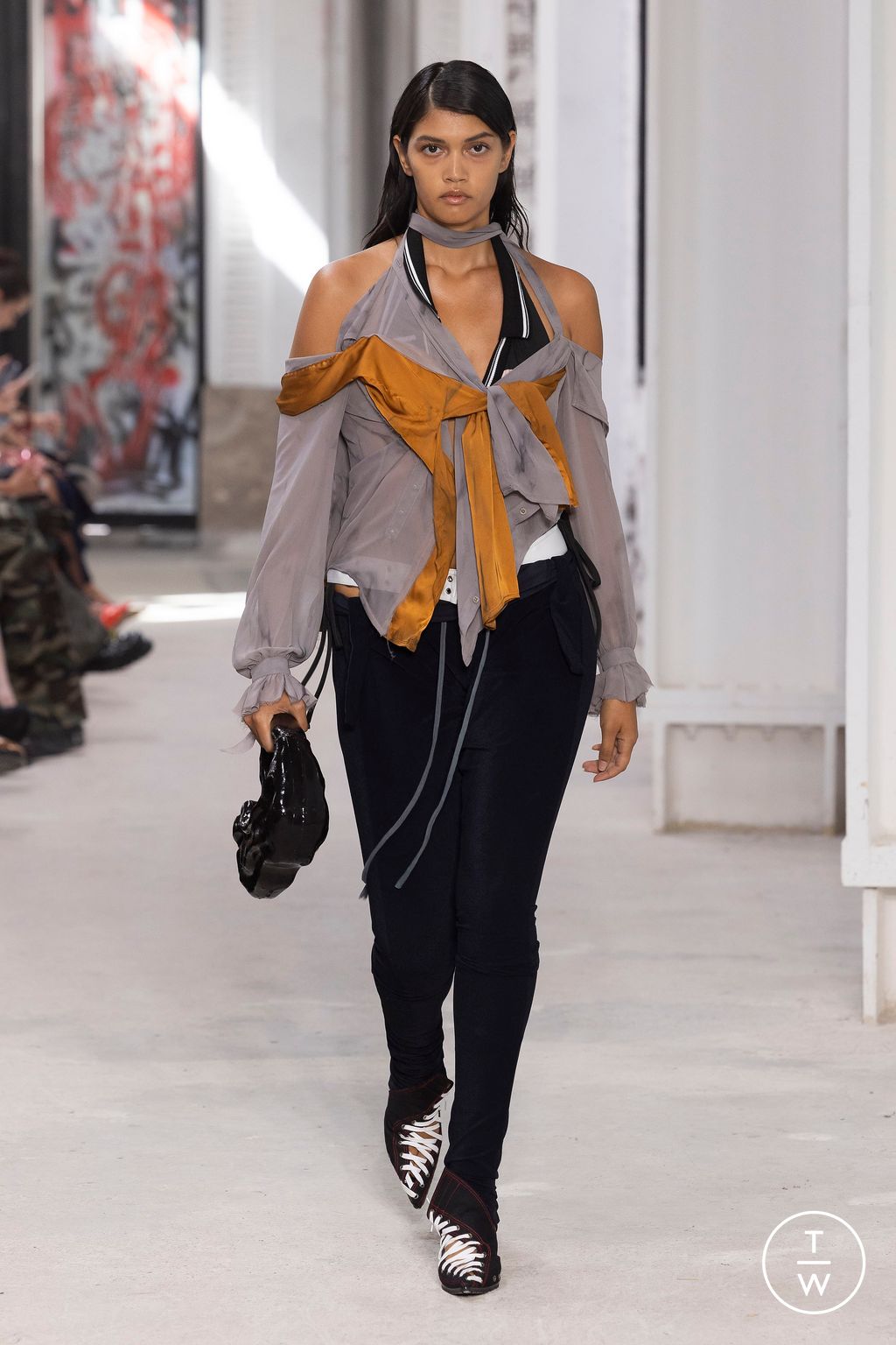Fashion Week Paris Spring/Summer 2024 look 19 from the Ottolinger collection womenswear