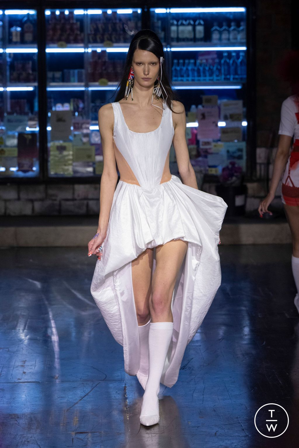 Fashion Week London Fall/Winter 2024 look 24 from the Sinead Gorey collection womenswear