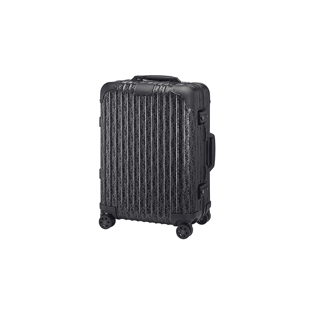 Fashion Week Paris Spring/Summer 2020 look 6 from the Dior Homme collection menswear accessories