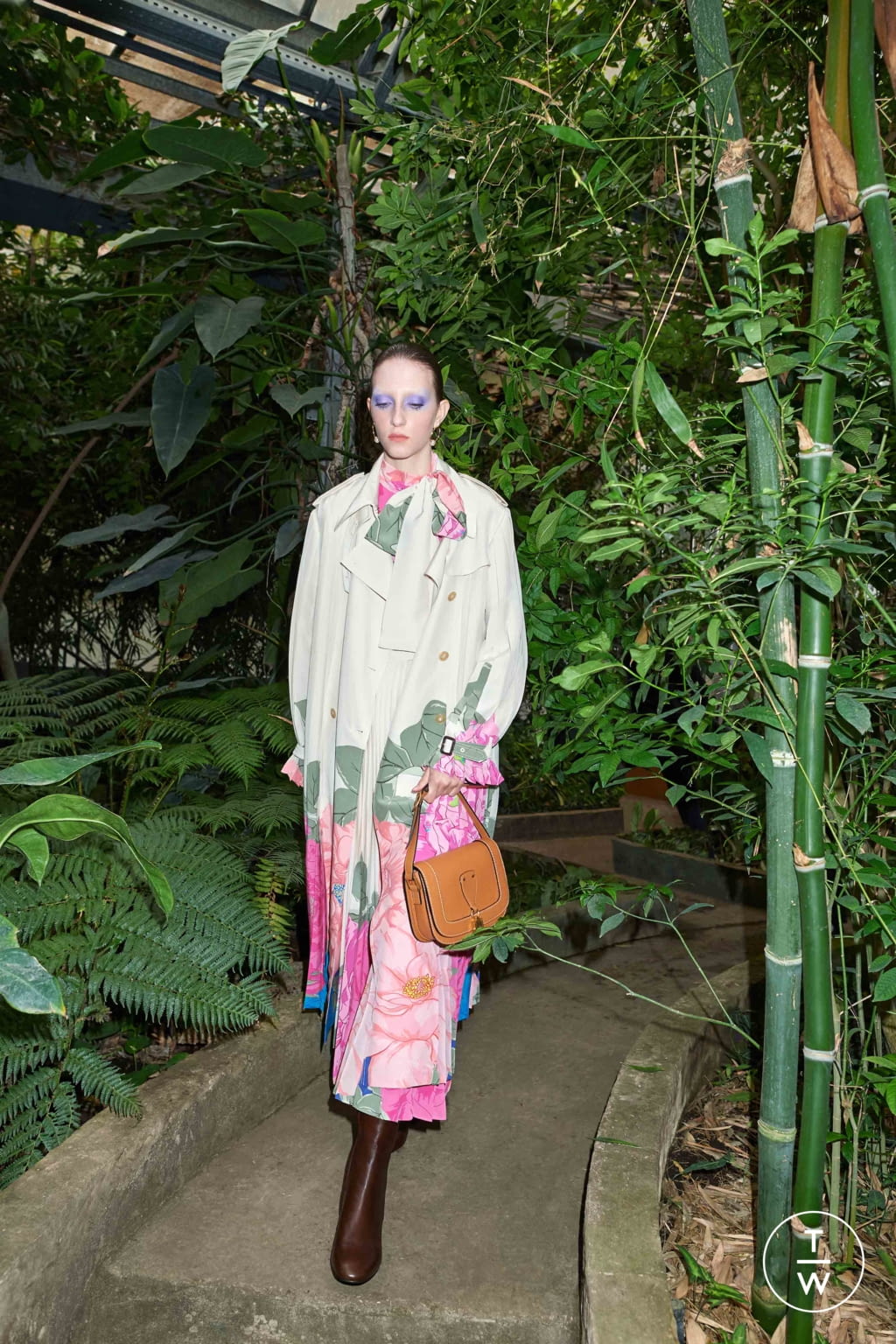 Fashion Week Paris Resort 2020 look 20 from the Valentino collection 女装