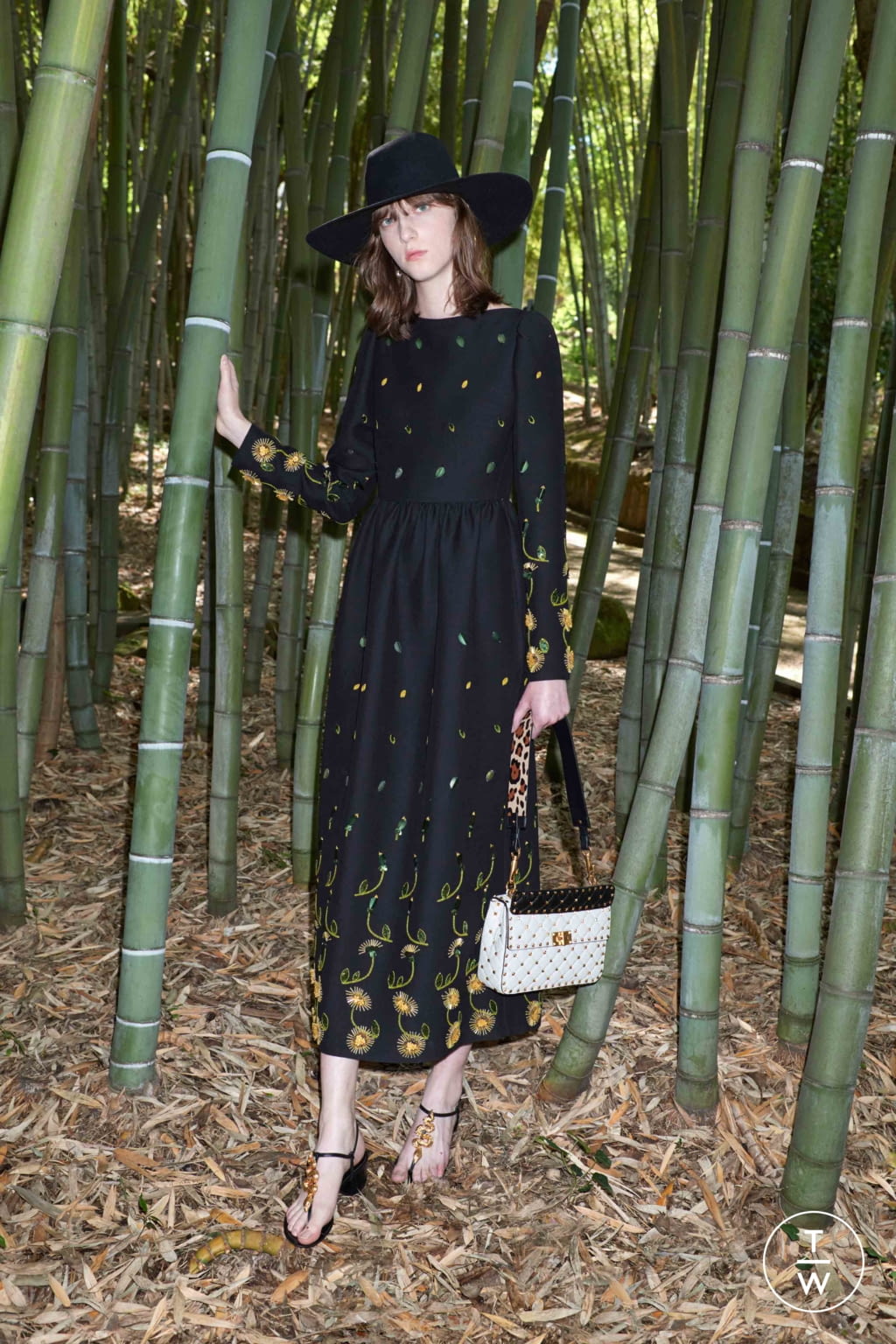 Fashion Week Paris Resort 2020 look 26 from the Valentino collection 女装