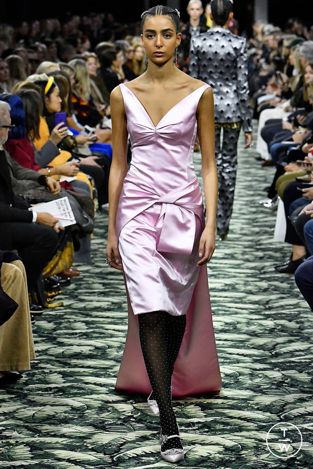 Fashion Week Paris Fall/Winter 2019 look 28 from the Paco Rabanne collection womenswear