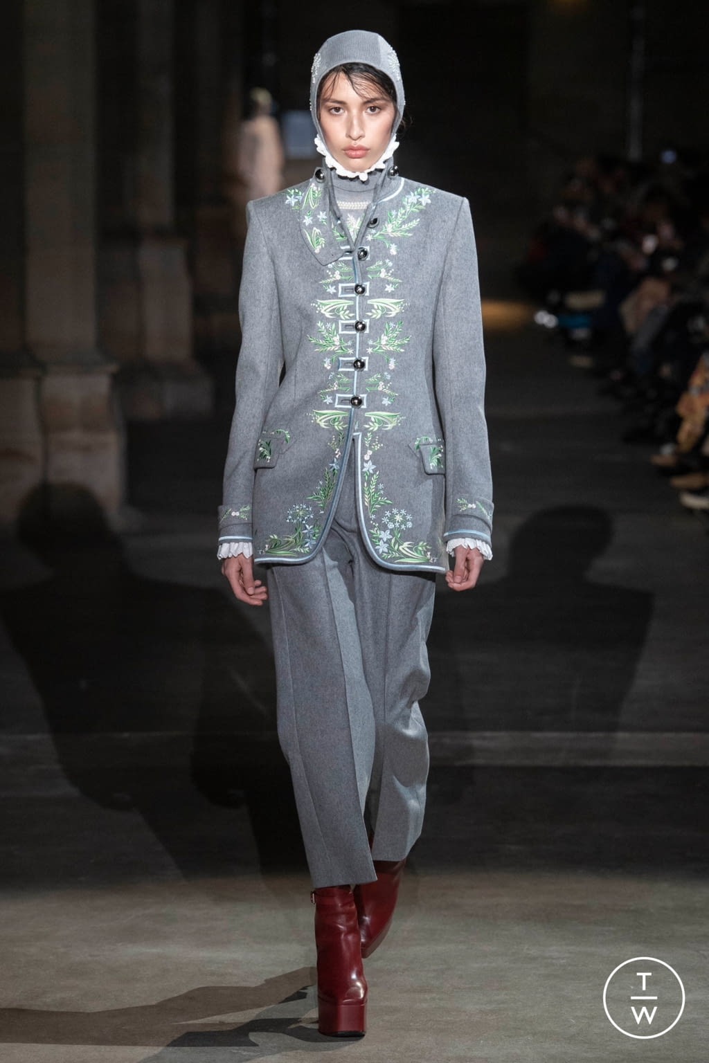 Fashion Week Paris Fall/Winter 2020 look 18 from the Paco Rabanne collection womenswear
