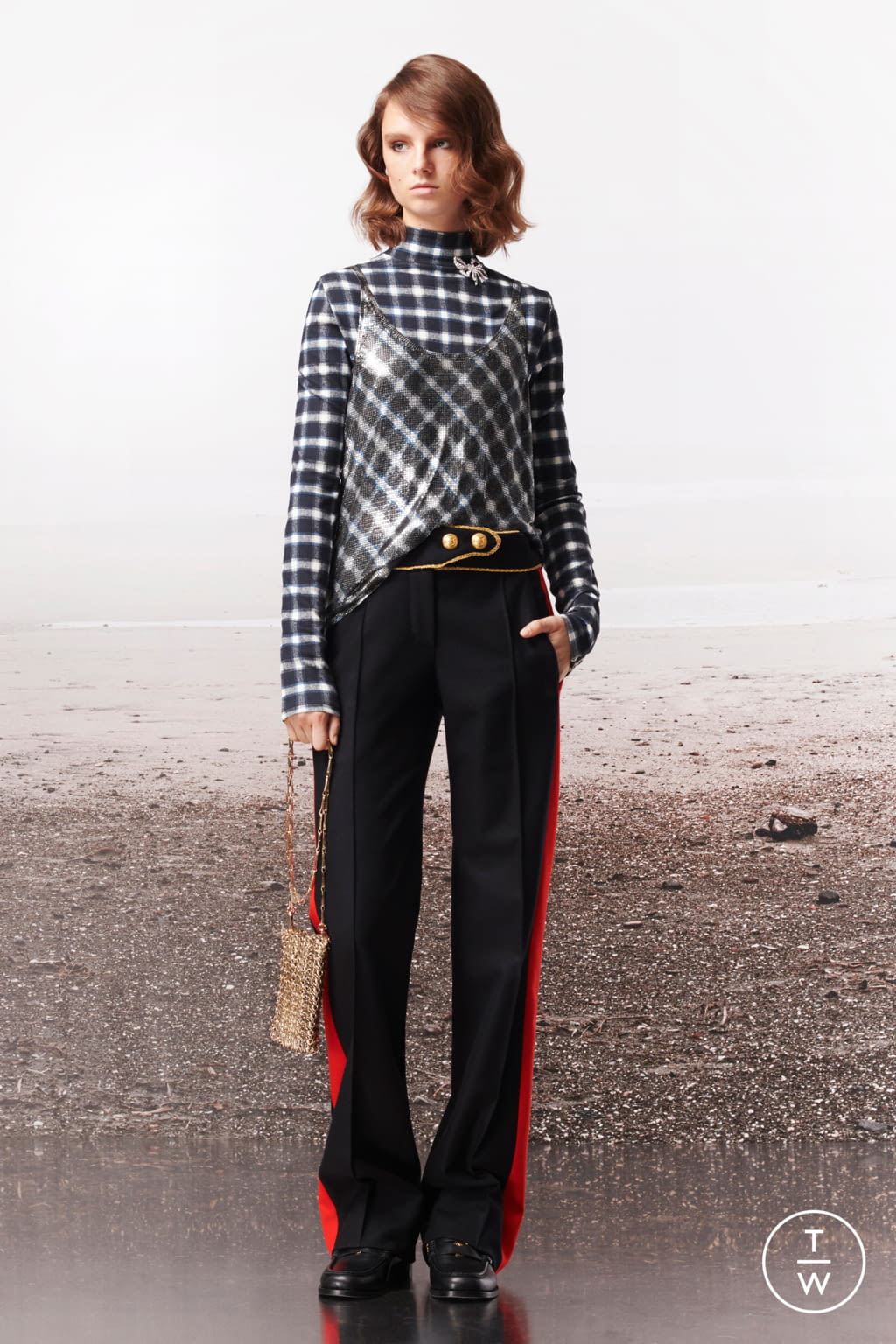 Fashion Week Paris Pre-Fall 2019 look 17 from the Rabanne collection womenswear