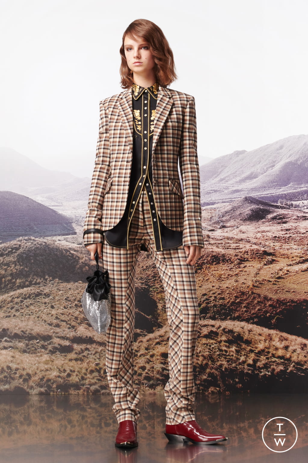 Fashion Week Paris Pre-Fall 2019 look 21 from the Rabanne collection 女装