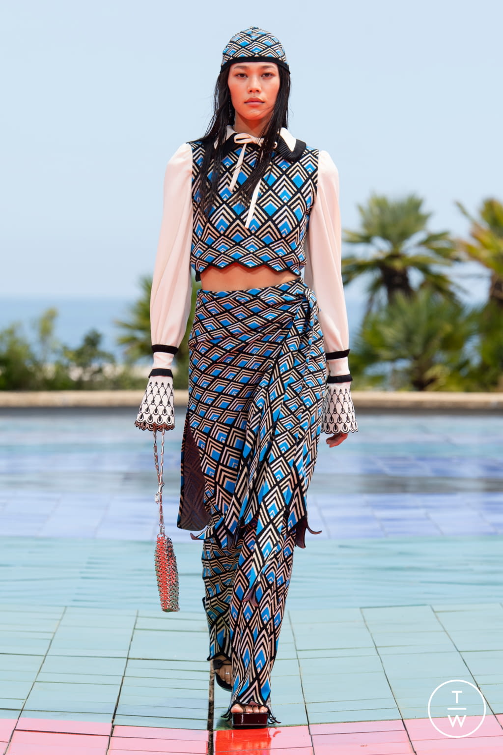 Fashion Week Paris Spring/Summer 2022 look 23 from the Rabanne collection womenswear