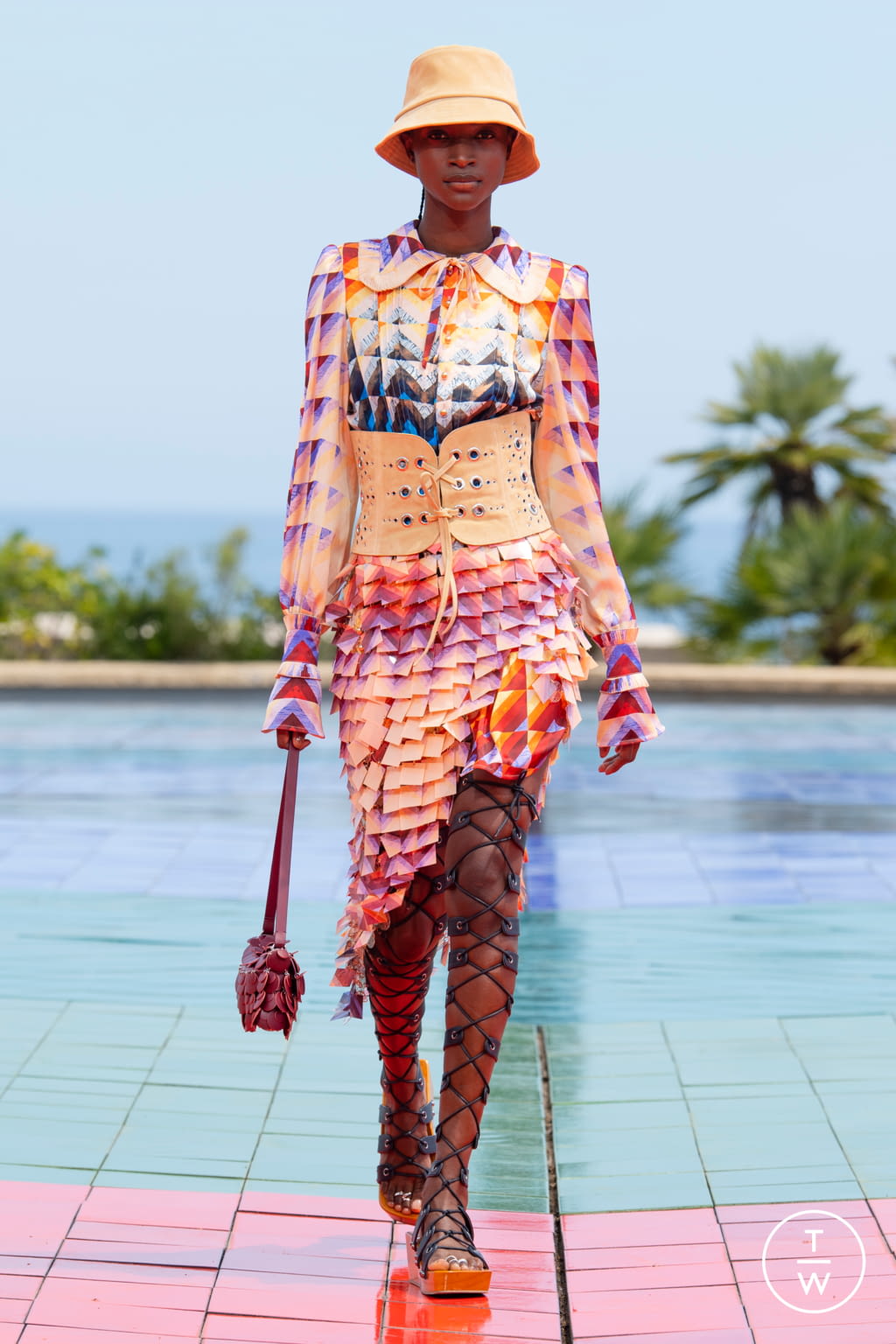 Fashion Week Paris Spring/Summer 2022 look 25 from the Rabanne collection womenswear