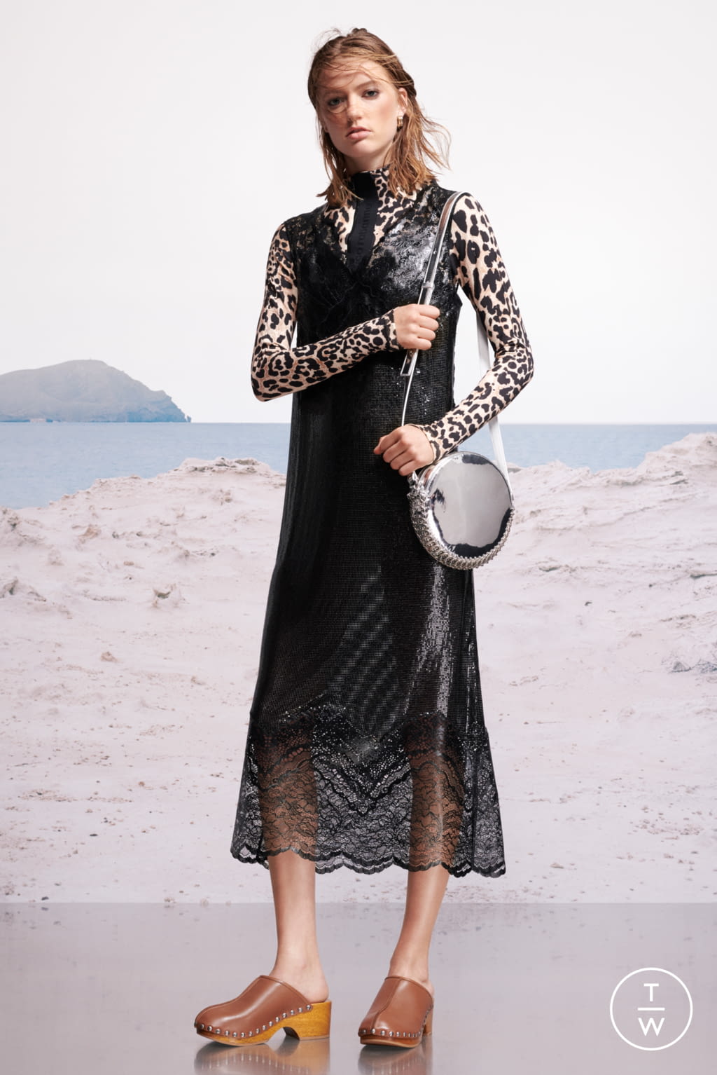 Fashion Week Paris Resort 2019 look 7 from the Rabanne collection womenswear