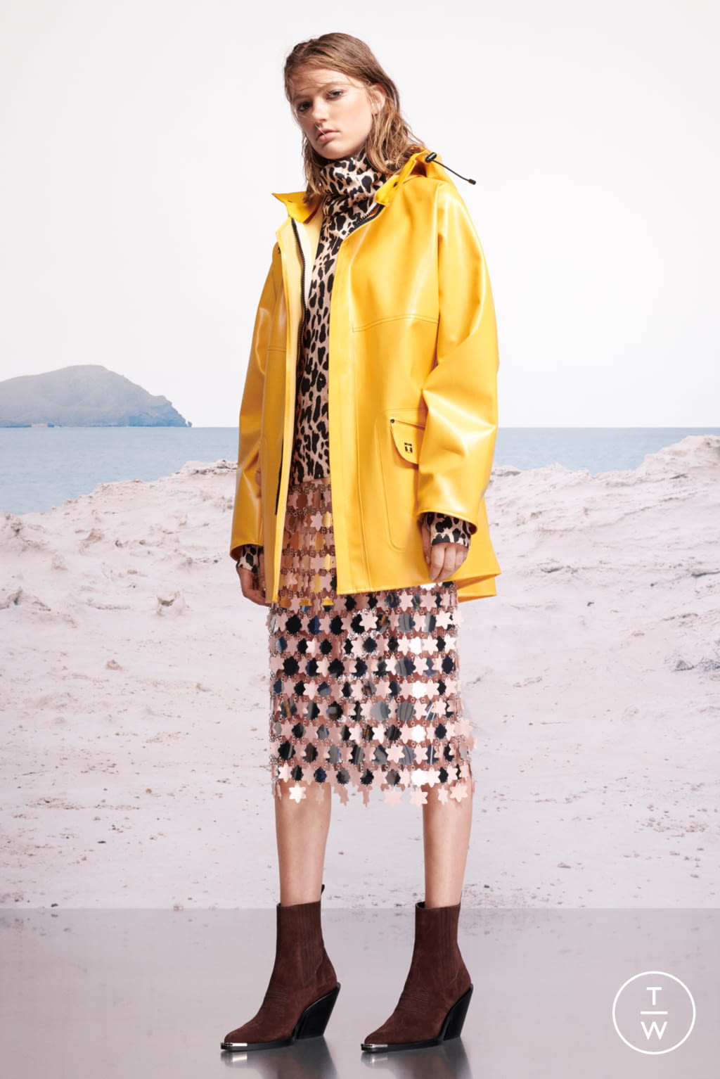 Fashion Week Paris Resort 2019 look 9 from the Rabanne collection 女装