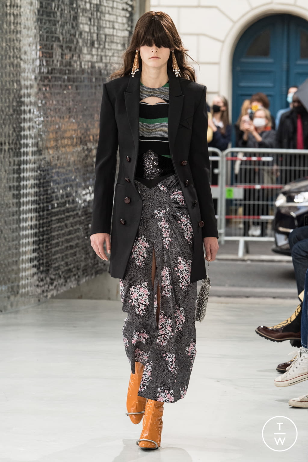 Fashion Week Paris Spring/Summer 2021 look 13 from the Rabanne collection 女装