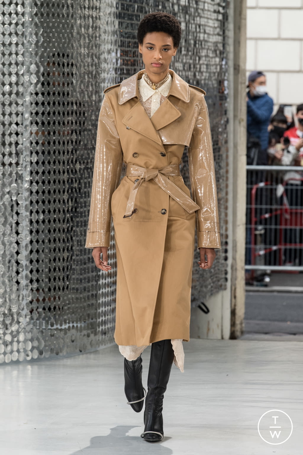 Fashion Week Paris Spring/Summer 2021 look 18 from the Rabanne collection womenswear
