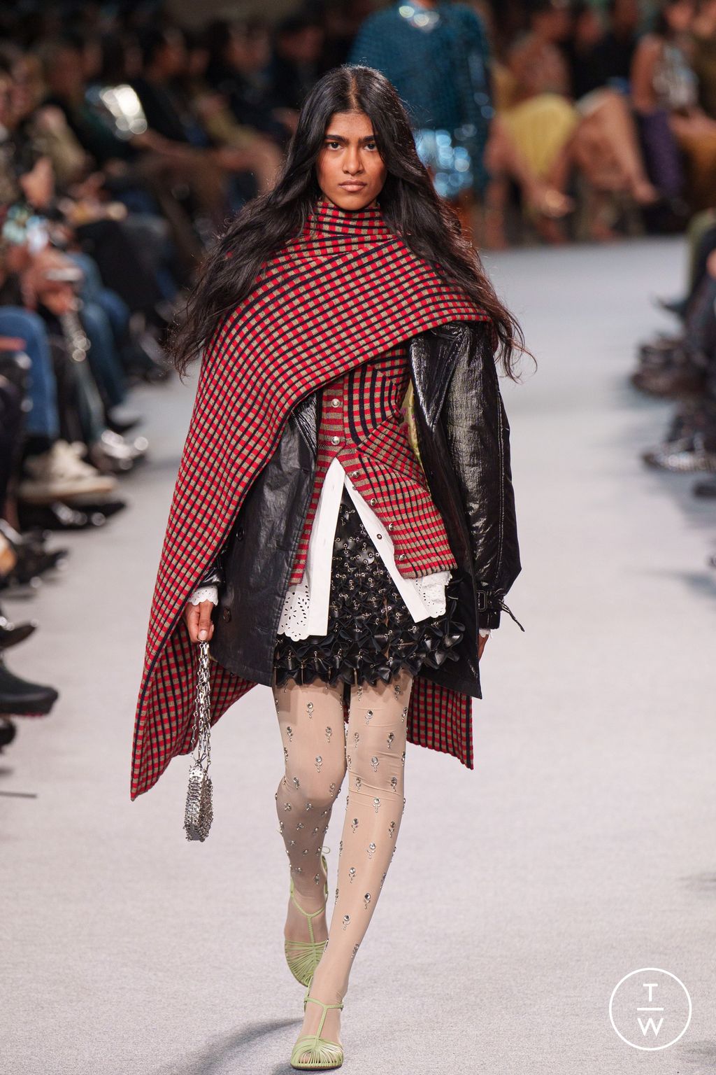 Fashion Week Paris Fall/Winter 2024 look 12 de la collection Rabanne womenswear