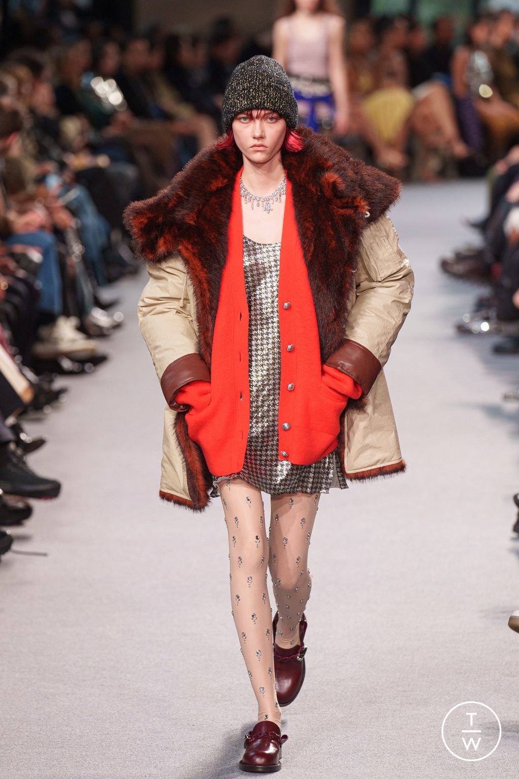 Fashion Week Paris Fall/Winter 2024 look 18 de la collection Rabanne womenswear