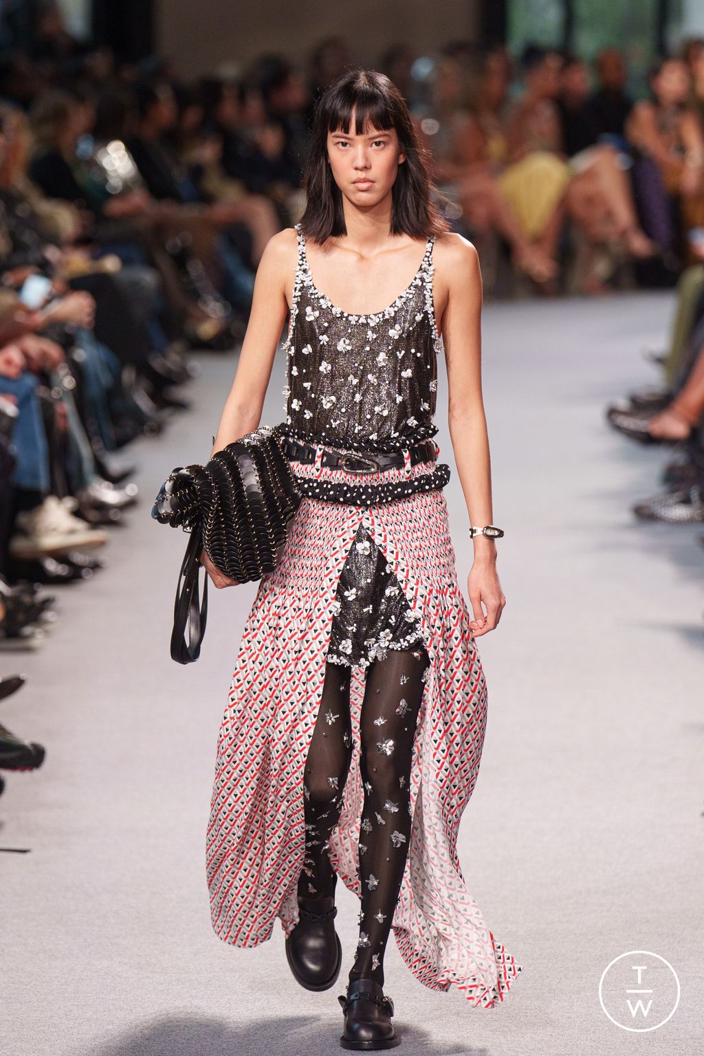 Fashion Week Paris Fall/Winter 2024 look 28 de la collection Rabanne womenswear
