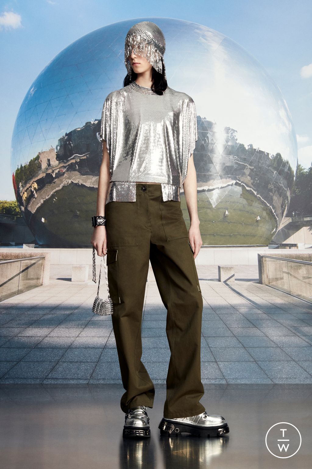Fashion Week Paris Pre-Fall 2023 look 14 from the Paco Rabanne collection womenswear
