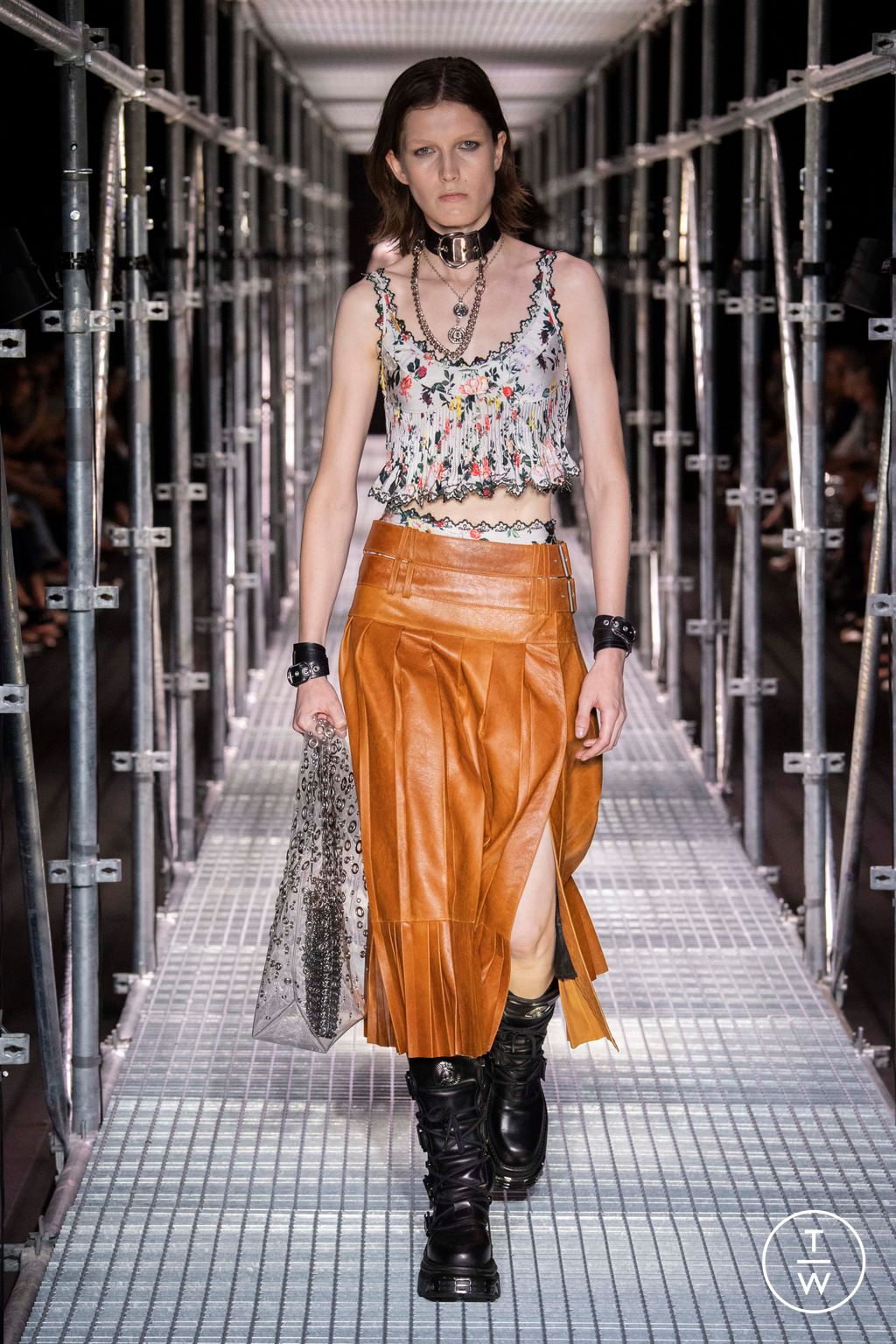 Fashion Week Paris Spring/Summer 2023 look 14 from the Paco Rabanne collection 女装