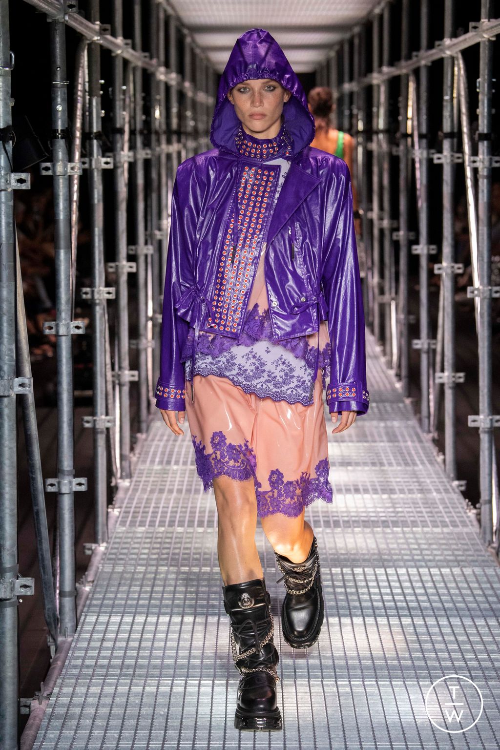 Fashion Week Paris Spring/Summer 2023 look 4 de la collection Paco Rabanne womenswear