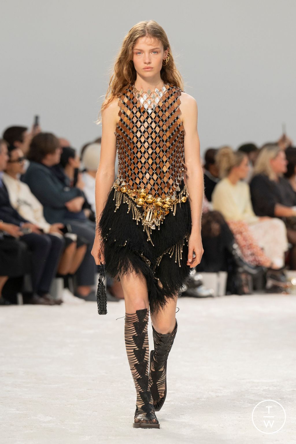 Fashion Week Paris Spring/Summer 2024 look 17 from the Rabanne collection womenswear