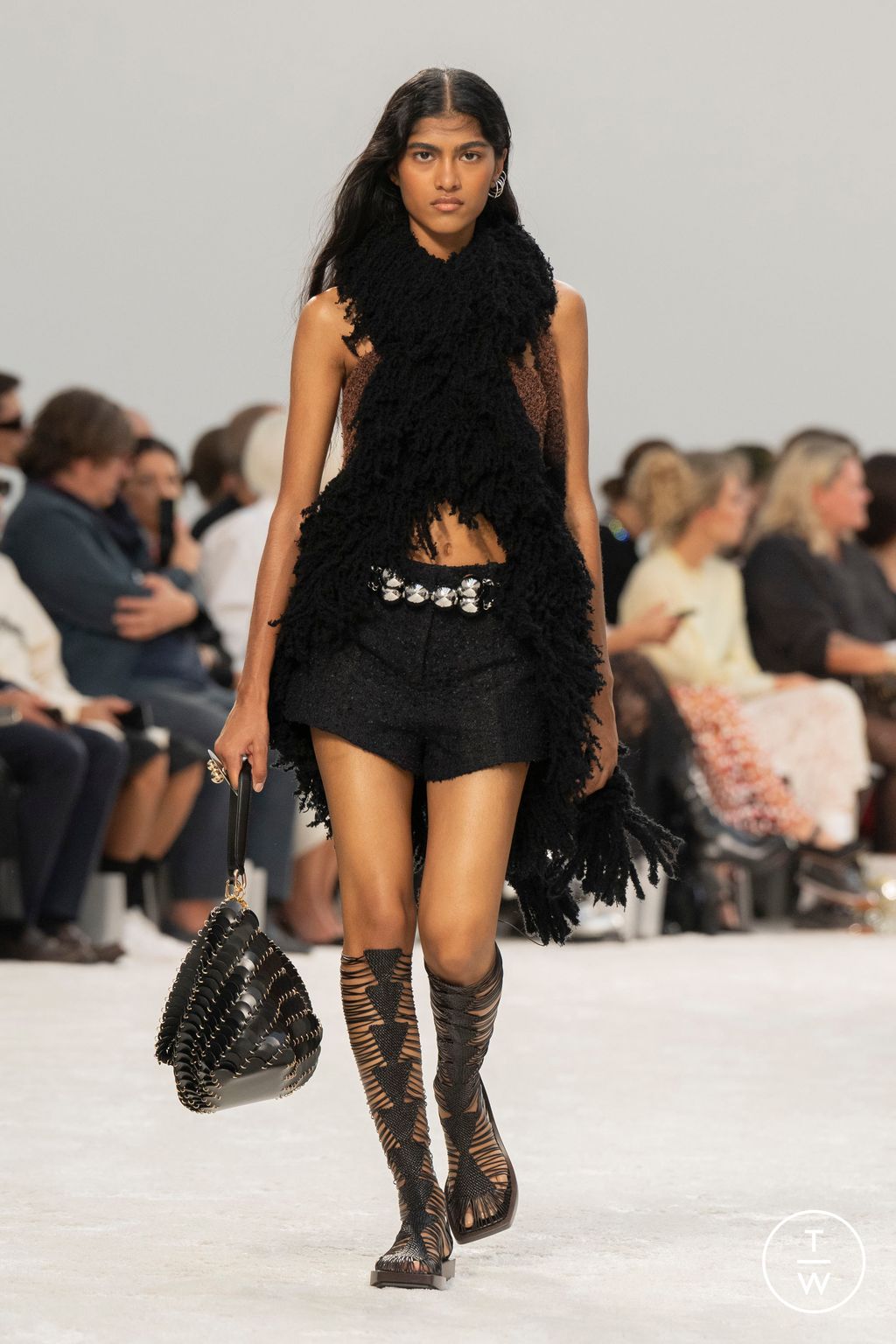 Fashion Week Paris Spring/Summer 2024 look 18 de la collection Rabanne womenswear