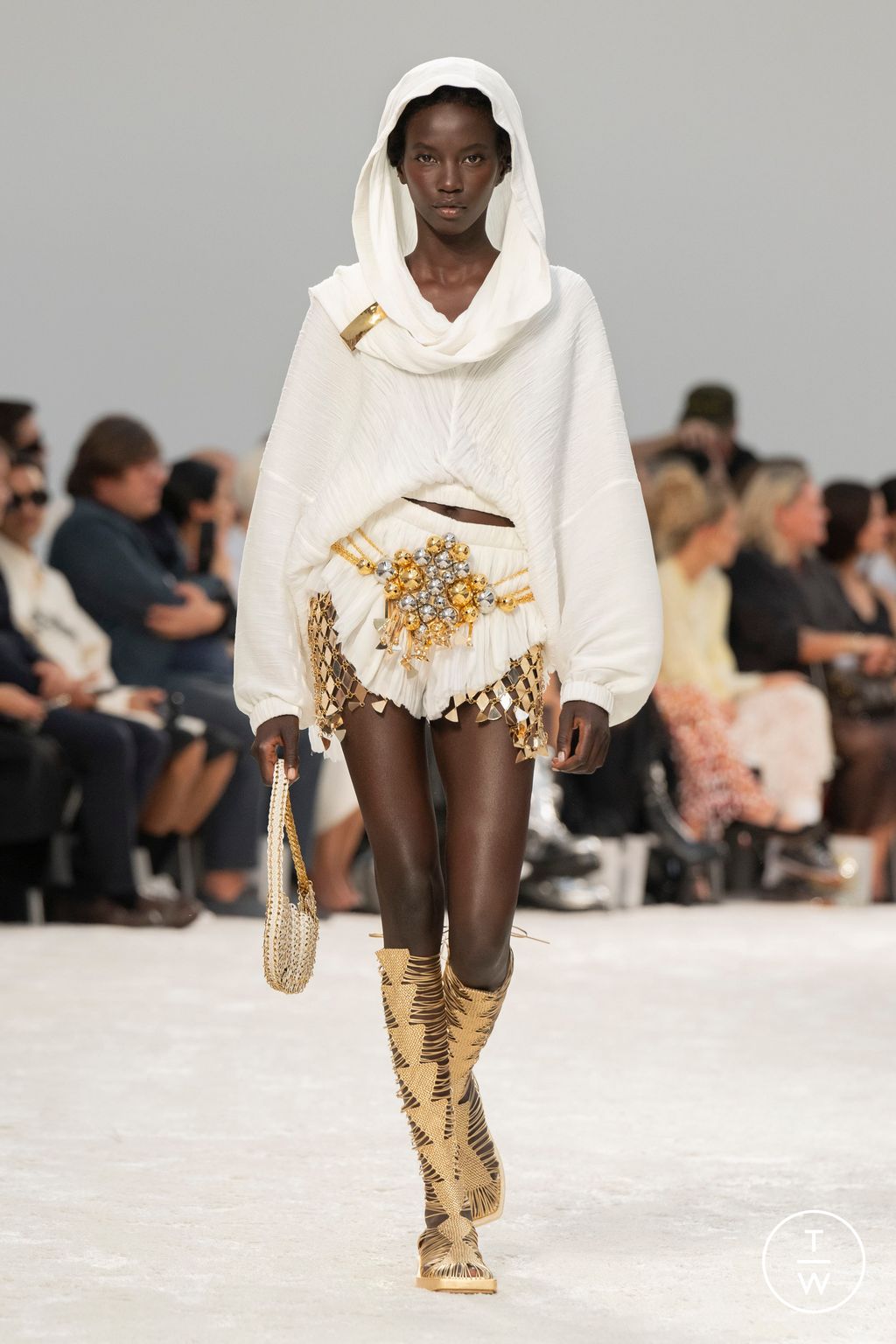 Fashion Week Paris Spring/Summer 2024 look 31 de la collection Rabanne womenswear
