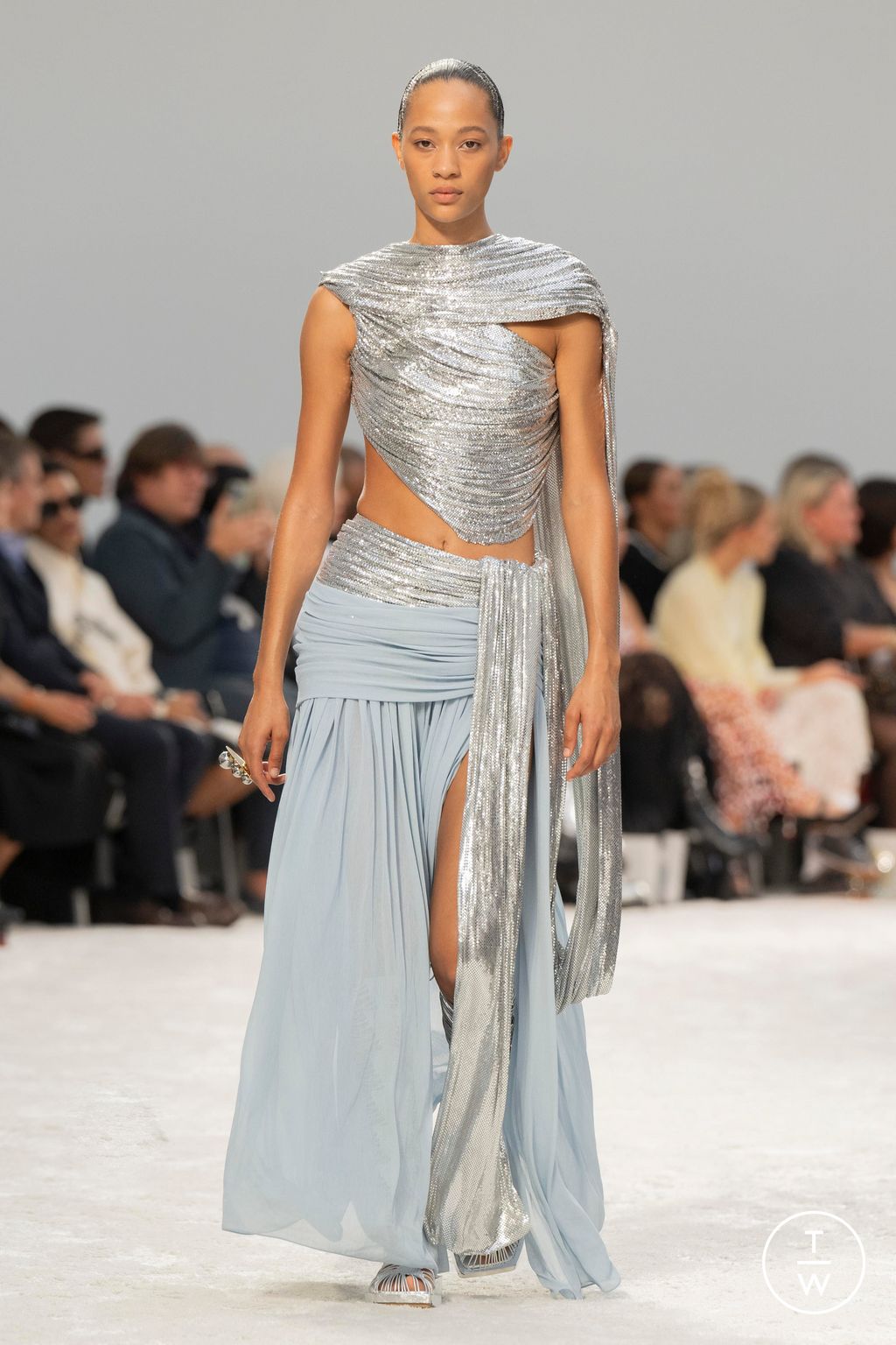 Fashion Week Paris Spring/Summer 2024 look 34 from the Rabanne collection womenswear