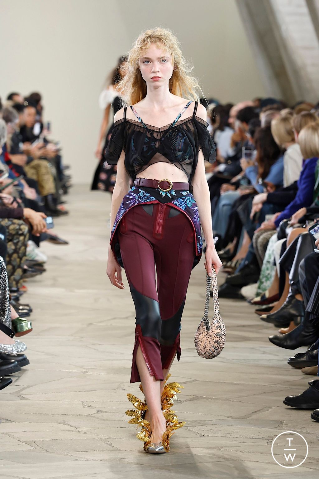 Fashion Week Paris Spring/Summer 2026 look 33 from the Rabanne collection womenswear