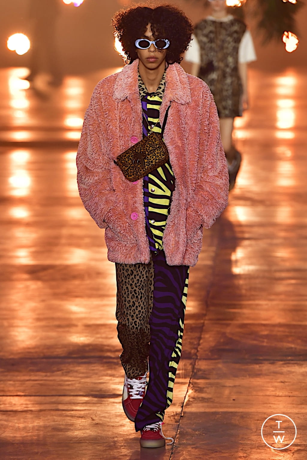 Fashion Week Milan Fall/Winter 2022 look 19 from the Palm Angels collection 女装