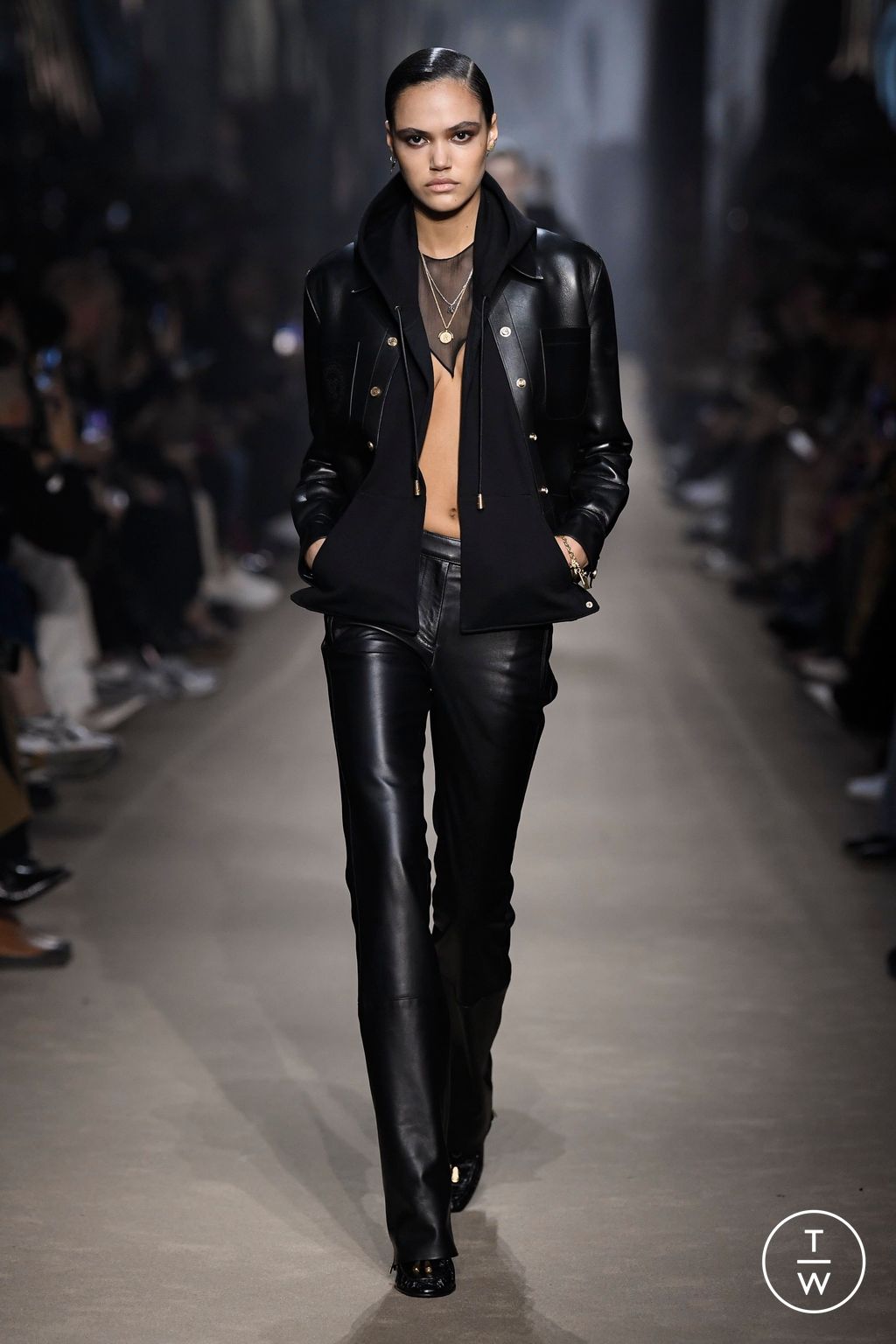 Fashion Week Paris Fall/Winter 2023 look 10 from the Palm Angels collection 女装