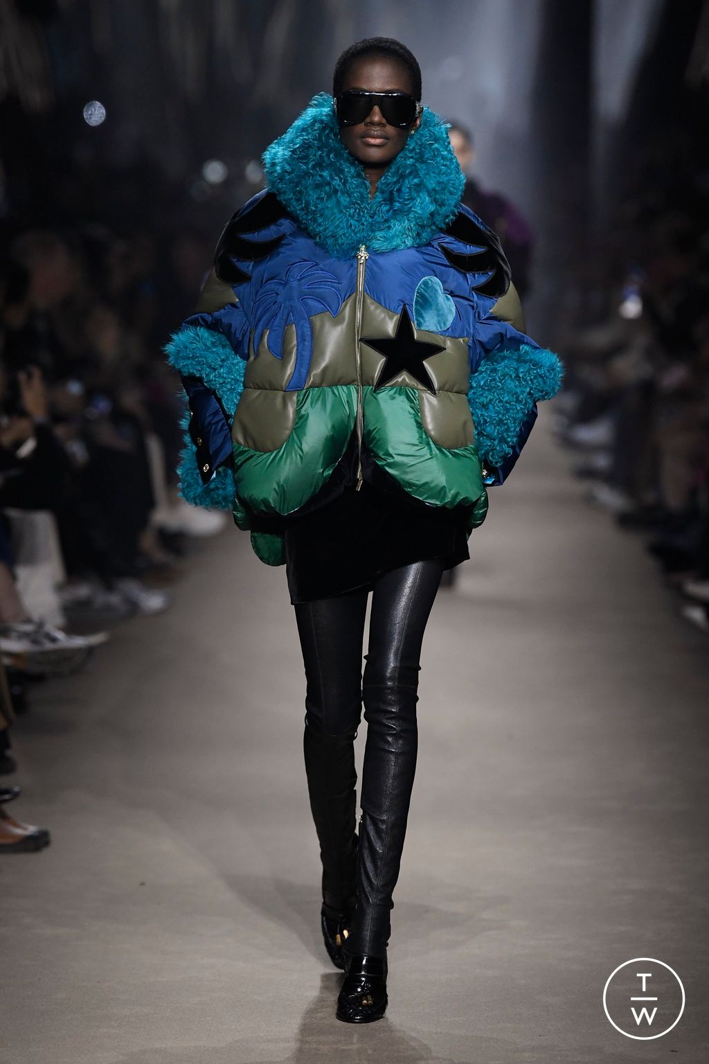 Fashion Week Paris Fall/Winter 2023 look 15 de la collection Palm Angels womenswear